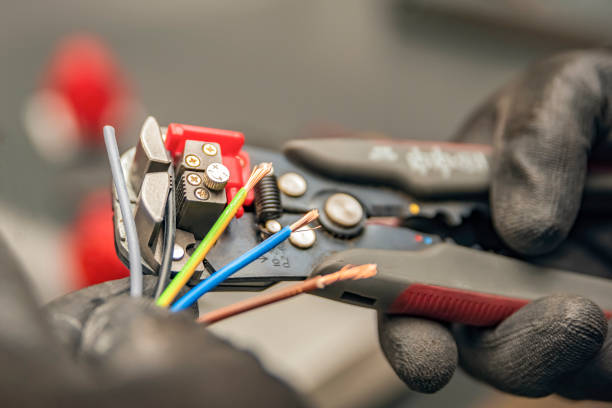 Best Local Electrician Companies  in Sparta, MO